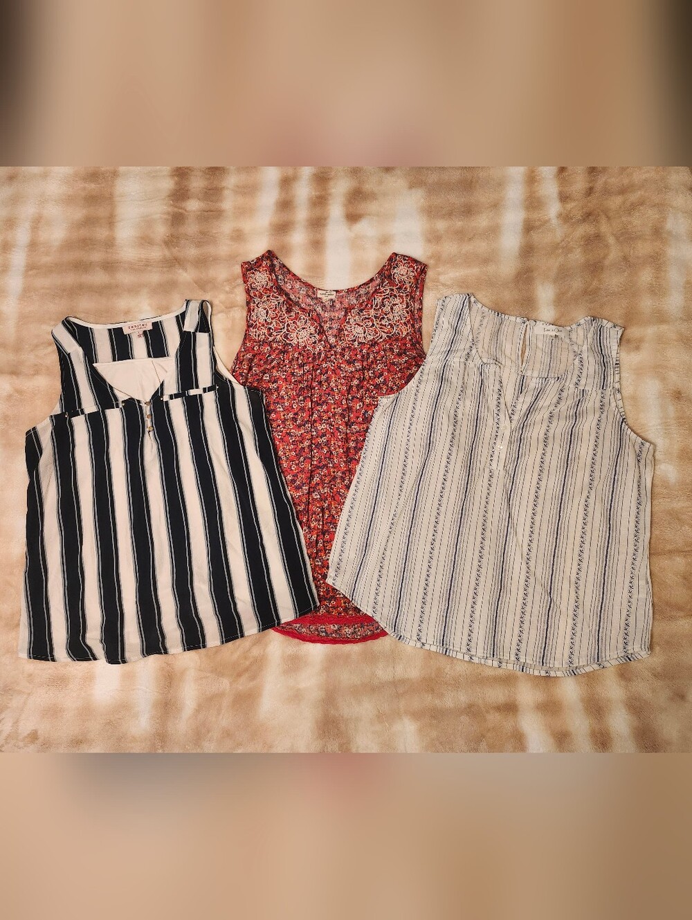 Bundle Lot Of 3 Sleeveless Blouses